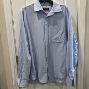 CHAPS essentials light blue button down dress shirt